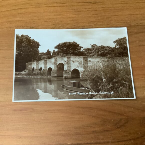 VINTAGE POSTCARD - STOPHAM BRIDGE, PULBOROUGH, UNITED KINGDOM - Picture 1 of 2